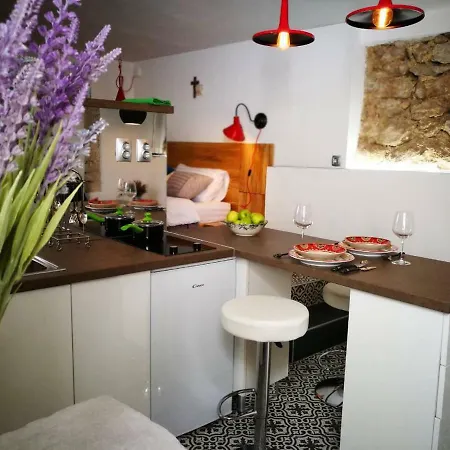Cres Studio Till Apartment Apartment Cres