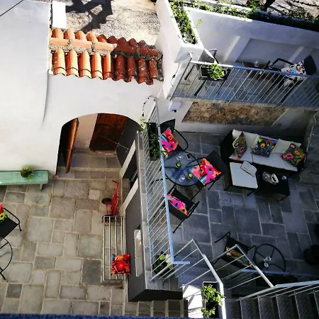 Cres Studio Till Apartment Daire