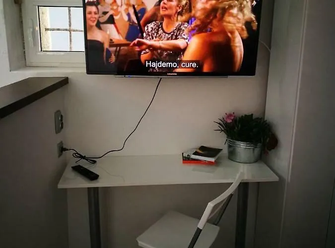 アパート Cres Studio Till Apartment ツレス