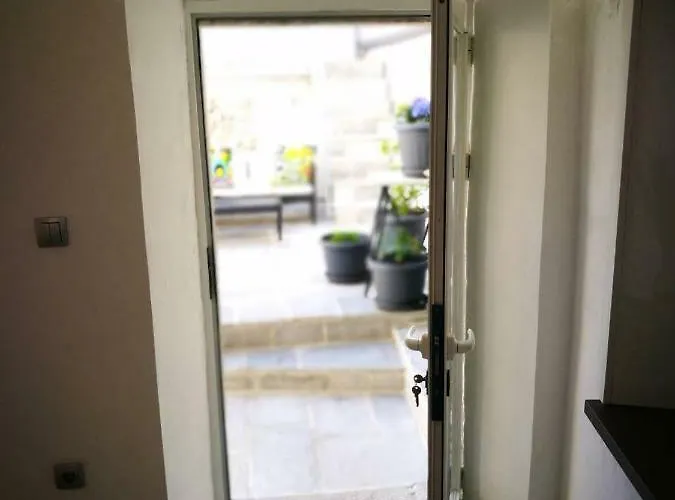 アパート Cres Studio Till Apartment ツレス