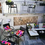Cres Studio Till Apartment